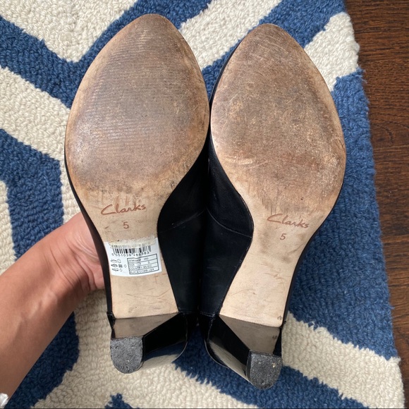 🖤 CLARKS CLASSIC BLACK LEATHER POINTED TOE CHUNKY HEELS! - Picture 6 of 12